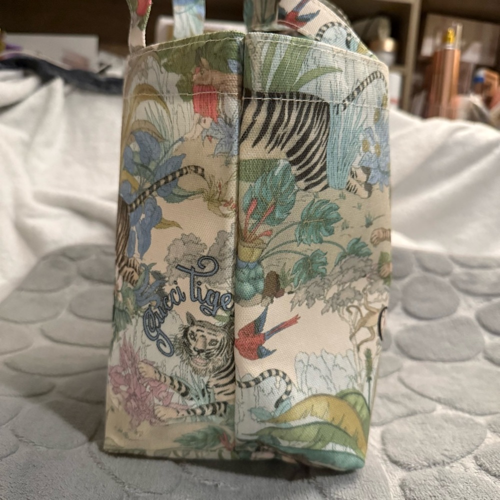 Gucci Tiger Small Tote - Picture 4 of 12